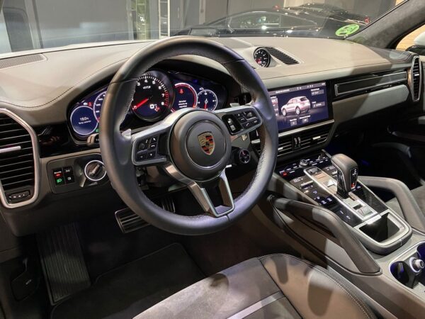 Porsche Cayenne GTS