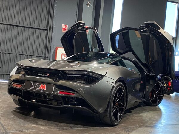 McLaren 720s