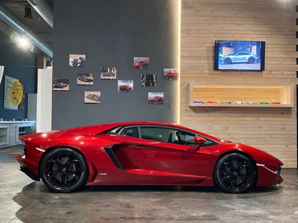 Lamborghini Aventador