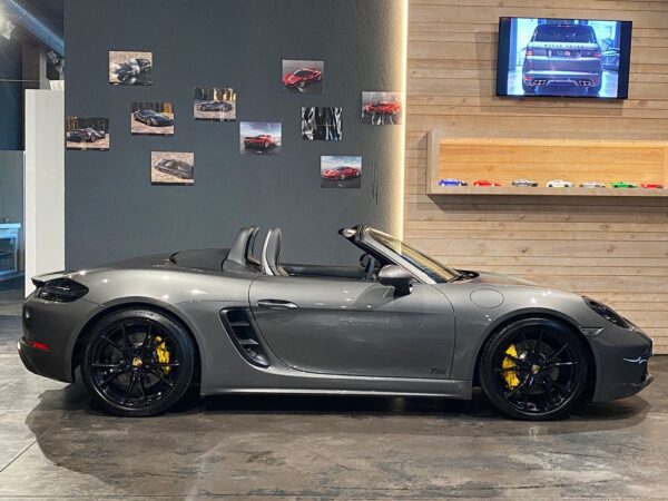 Porsche 718 Boxster S