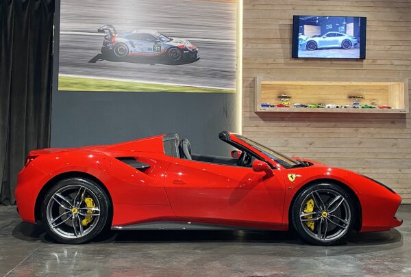 Ferrari 488 Spider - WCM Barcelona