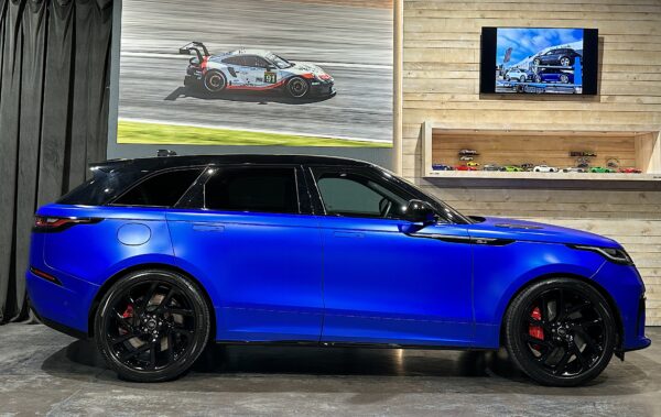 RR Velar SV Autobiography - WCM Barcelona