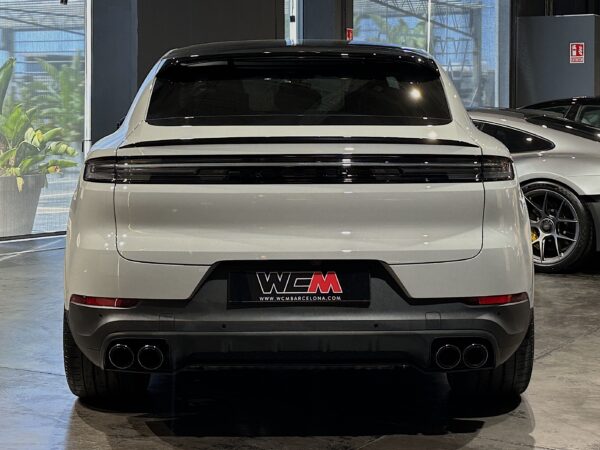 Porsche Cayenne Coupé Hybrid 2024 - WCM Barcelona