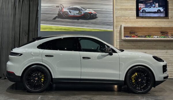 Porsche Cayenne Coupé Hybrid 2024 - WCM Barcelona