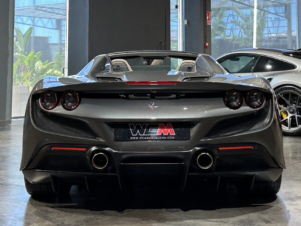 Ferrari F8 Spider - WCM Barcelona