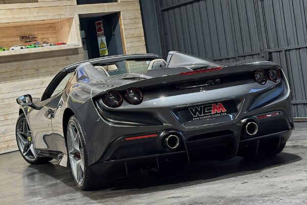 Ferrari F8 Spider - WCM Barcelona