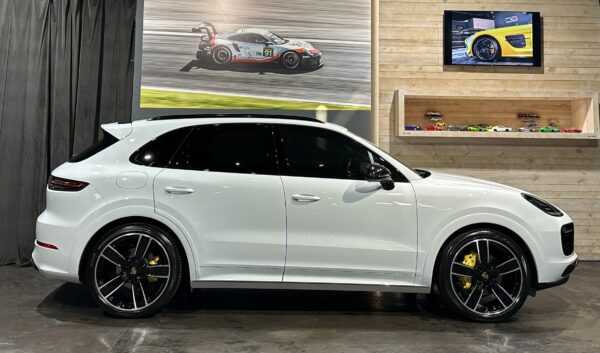 Porsche Cayenne "Sport Design" - WCM Barcelona